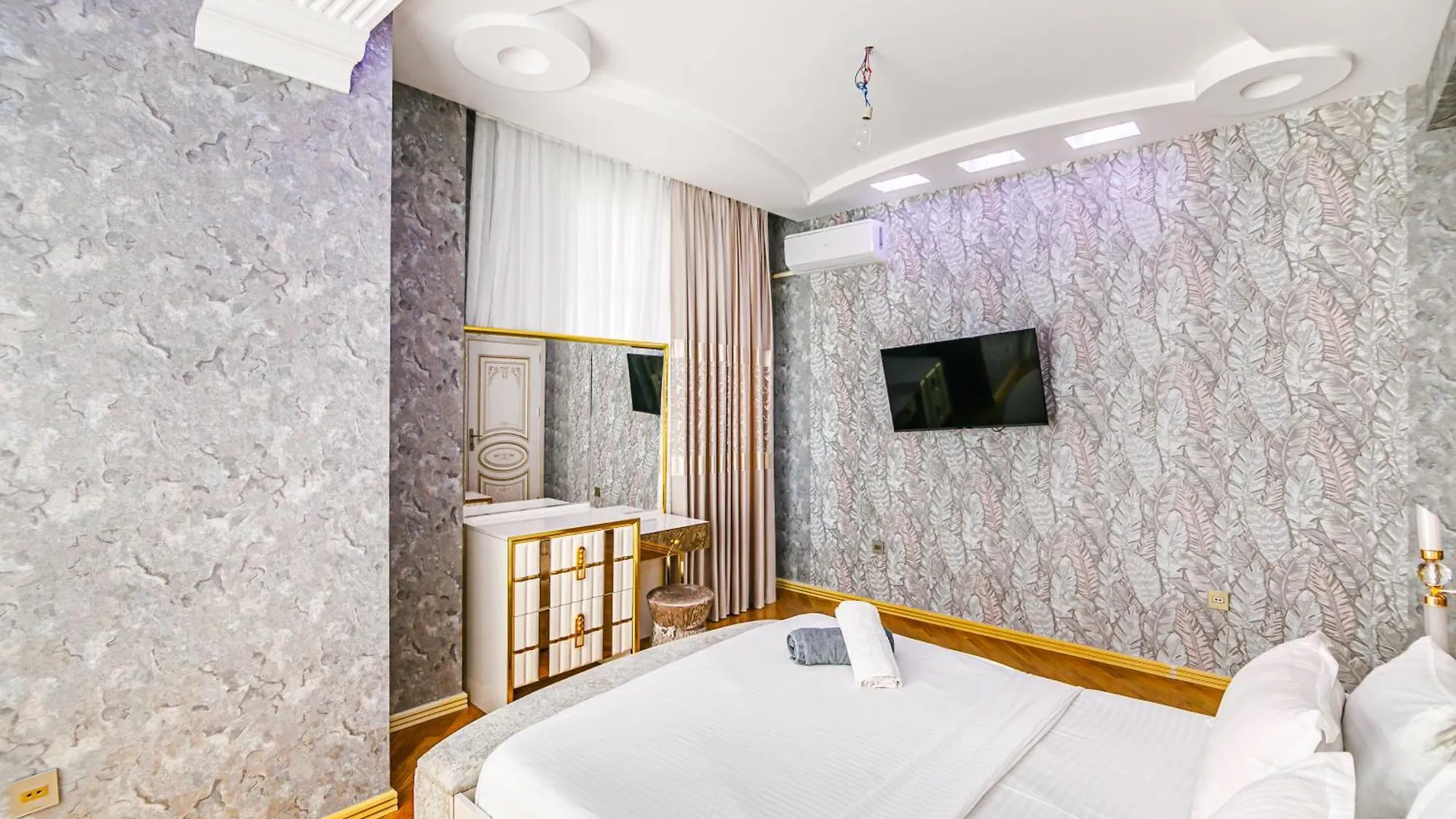 Vip Luxury Apartment In City Center, Baku