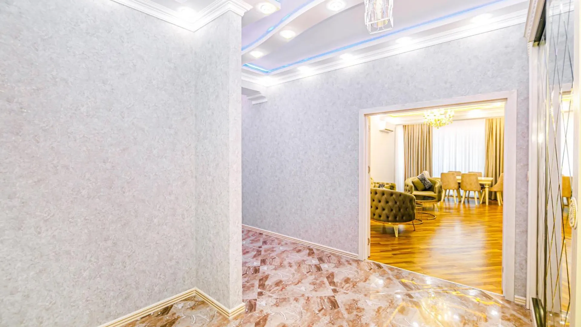 Vip Luxury Apartment In City Center, Baku Azerbaijan
