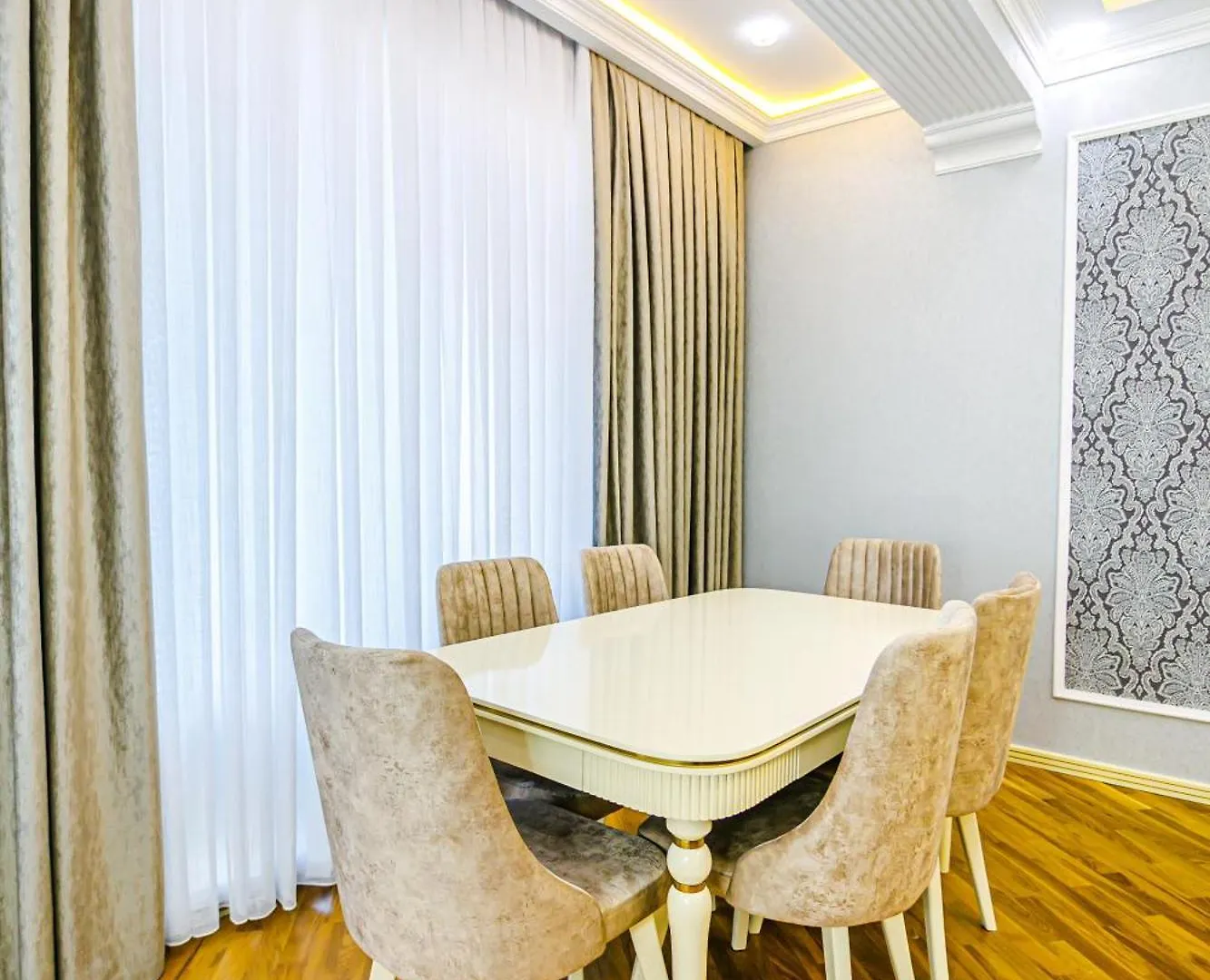 Vip Luxury Apartment In City Center, Baku