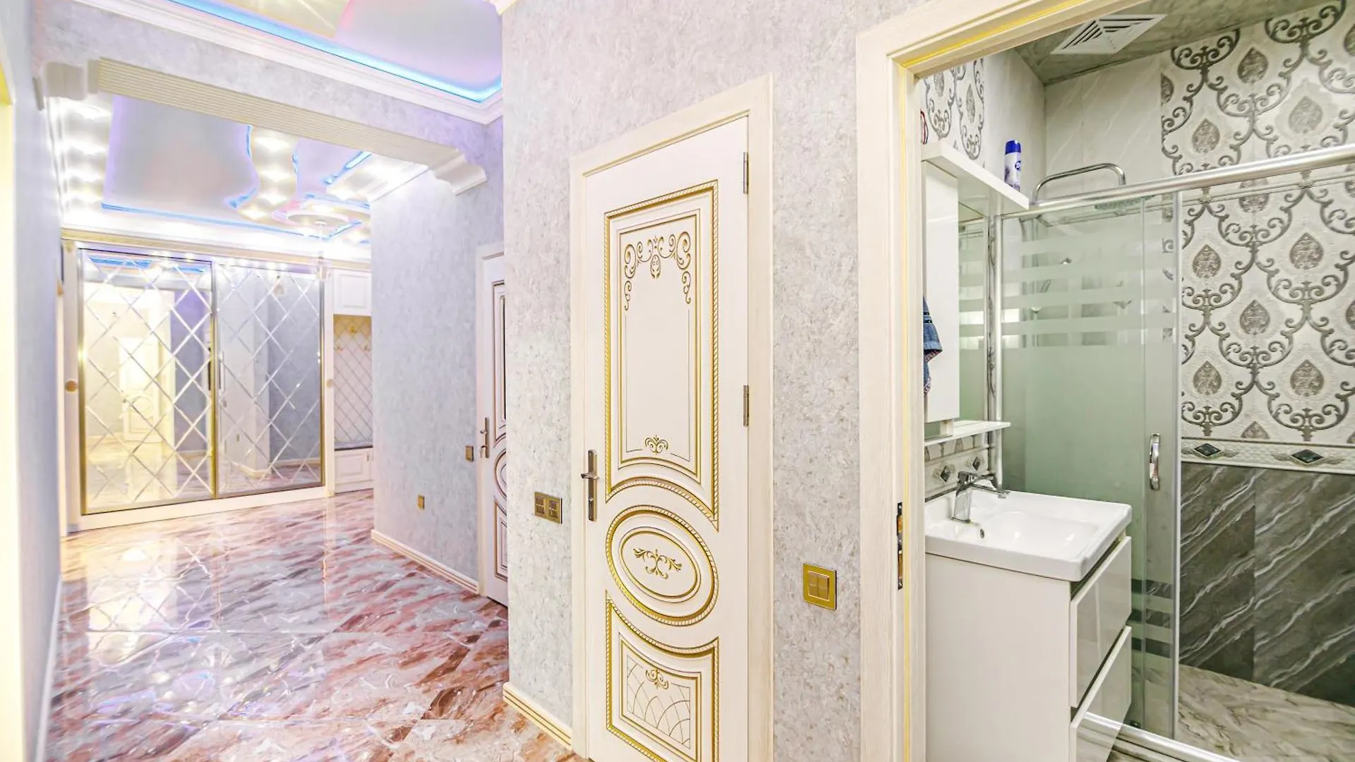 Vip Luxury Apartment In City Center, Baku